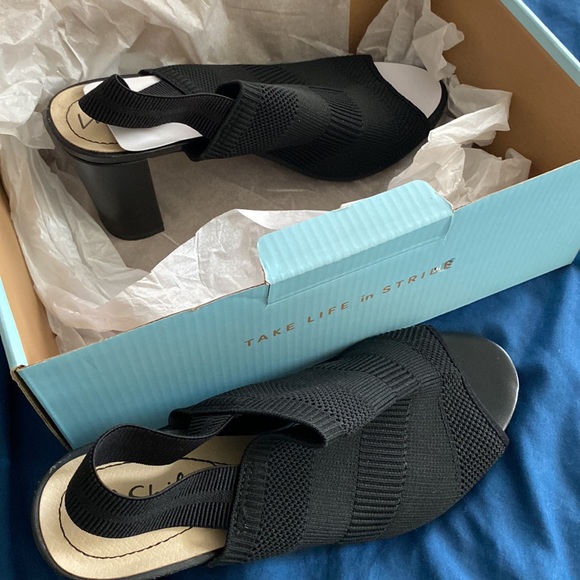 NIB Black high heeled sandals - Picture 2 of 9